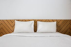 Minimalist And Cozy 1Br Patraland Urbano Apartment