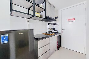 Luxury Studio At 19Th Floor Apartment Urbantown Serpong