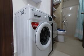 Comfy And Modern 2Br At Transpark Cibubur Apartment