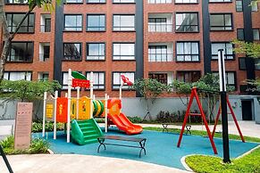 Fancy And Nice 2Br At Lloyd Alam Sutera Apartment