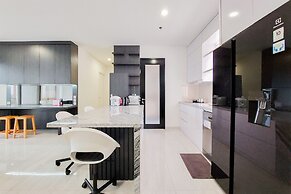 Fancy And Nice 2Br At Lloyd Alam Sutera Apartment