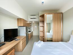 Serene Stay Studio At Springlake Summarecon Bekasi Apartment