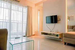 Elegant And Strategic 2Br Apartment At Thamrin Residence