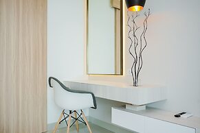 Cozy And Homey Studio At Bintaro Embarcadero Apartment