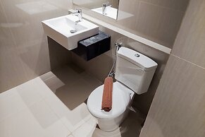 Cozy And Homey Studio At Bintaro Embarcadero Apartment