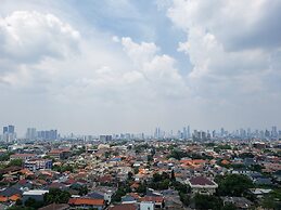 Nice And Elegant Studio At Belmont Residence Puri Apartment