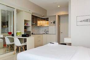 Comfort And Best Deal Studio At Grand Kamala Lagoon Apartment