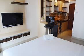 Modern Studio Signature Park Grande Apartment Near Cawang
