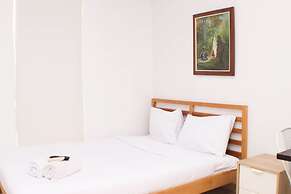 Elegant Studio At Azalea Suites Apartment