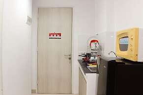 Elegant Studio At Azalea Suites Apartment