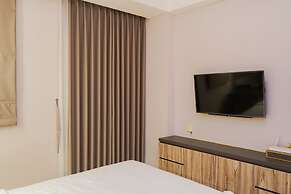 New Furnished Studio At Signature Park Grande Apartment