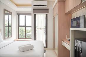 Warm And Minimalist Studio Transpark Bintaro Apartment