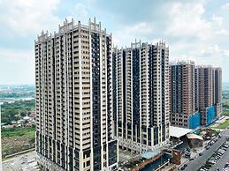 Cozy Living And Comfort 3Br Meikarta Apartment