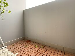 Relaxing Studio At Vasanta Innopark Apartment