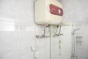 Good Deal And Homey Studio Bassura City Apartment