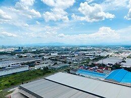 Modern Look 1Br Vasanta Innopark Apartment