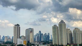 Good Deal And Restful Studio Kebayoran Icon Apartment