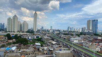 Good Deal And Restful Studio Kebayoran Icon Apartment