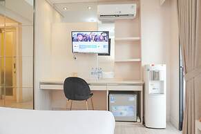 Good Deal And Restful Studio Kebayoran Icon Apartment
