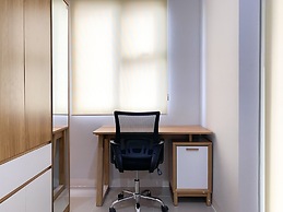 Serene Designed Studio Transpark Juanda Bekasi Timur Apartment