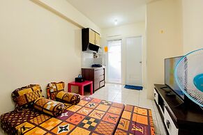 Homey And Comfort 2Br Green Pramuka City Apartment