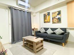 Best Spacious And Homey 2Br At Meikarta Apartment