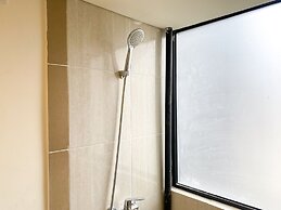 Comfort Stay 2Br Meikarta Apartment