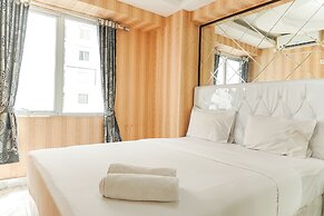 Strategic And Comfort 1Br At Bassura City Apartment