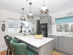 Clydfan, No 1 Trearddur Road