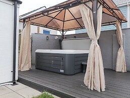 Clydfan, No 1 Trearddur Road