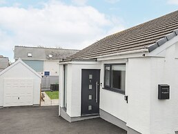 Clydfan, No 1 Trearddur Road