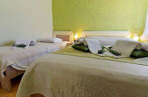 Stanza Diniano - With Pool - 3 - R3 Ruzmarin