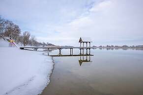 Bogdan - Countryside With hot tub - R2