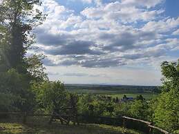 Bogdan - Countryside With hot tub - R2