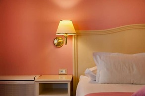 Beachfront Luxury Condos - R10-302