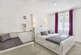 Boutique Rooms - With Pool - 3 - R103