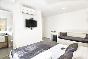 Boutique Rooms - With Pool - 3 - R103