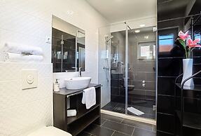 Boutique Rooms - With Pool - 5 - R202