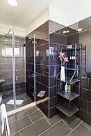 Boutique Rooms - With Pool - 5 - R202