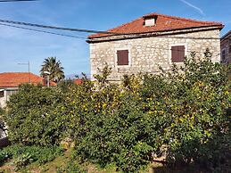 Boutique Rooms - With Pool - 5 - R202