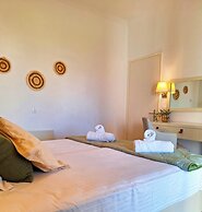 Ever Green Beach Apartments