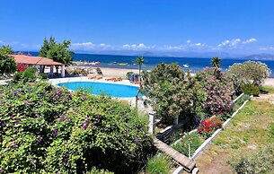 Ever Green Beach Apartments