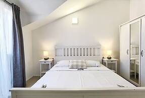 Boutique Rooms - With Pool - 7 - R301