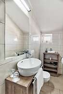 Boutique Rooms - With Pool - 7 - R301