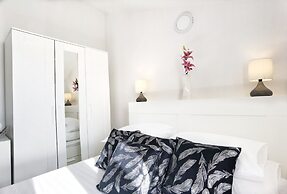 Boutique Rooms - With Pool - 8 - R302