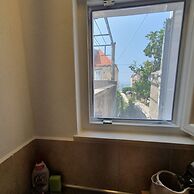 Garden - With a View - R1