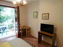 Oli - 20m From the Beach - 5 - R14