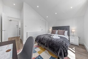 Sercasa - The Hyde - Hendon Station