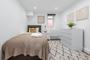 Sercasa - The Hyde - Hendon Station