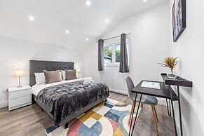 Sercasa - The Hyde - Hendon Station